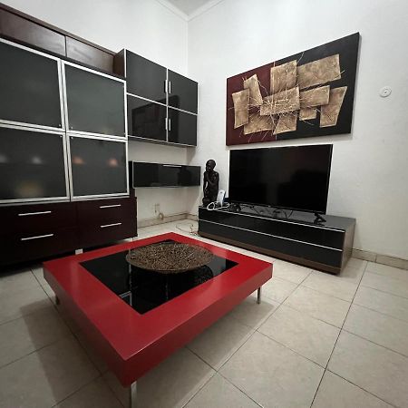 Africa Em Zona Comercial De Luanda Apartment Exterior photo
